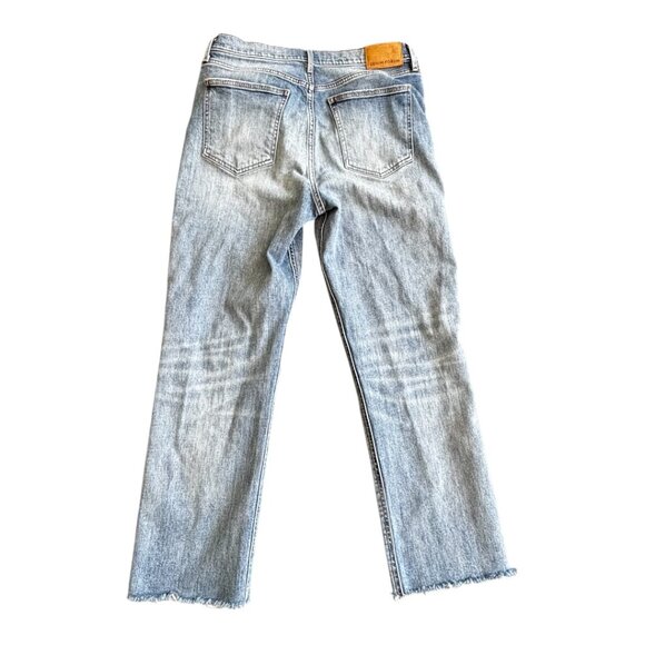 Aritzia Denim Forum Arlo High Rise Straight - Excellent Condition. Size 30 - Picture 2 of 8